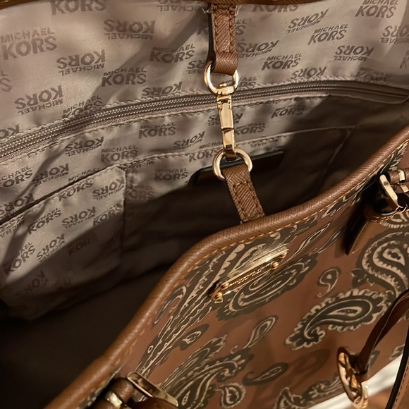 Michael Kors Brown Paisley Emry Tote Shoulder Bag - Picture 7 of 13
